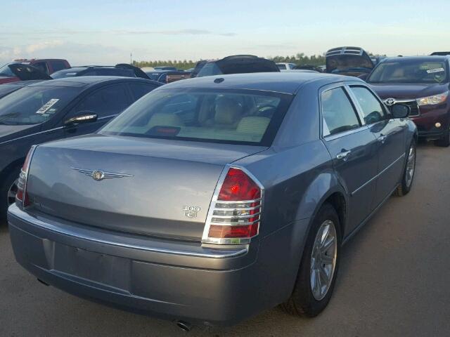 2C3KA63H76H515824 - 2006 CHRYSLER 300C GRAY photo 4