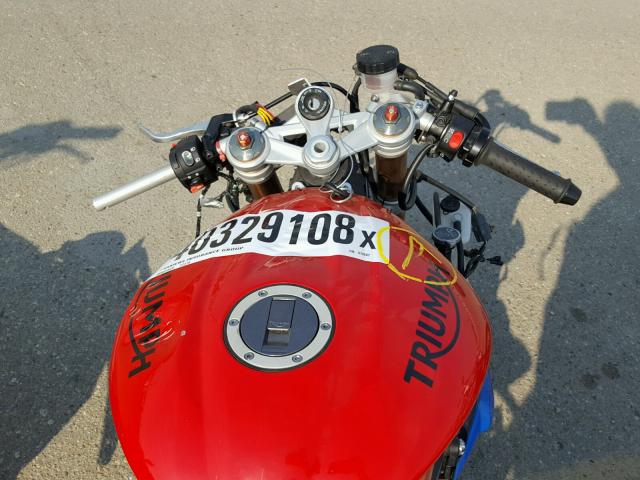 SMTA01YK6FJ670687 - 2015 TRIUMPH MOTORCYCLE DAYTONA 67 RED photo 5