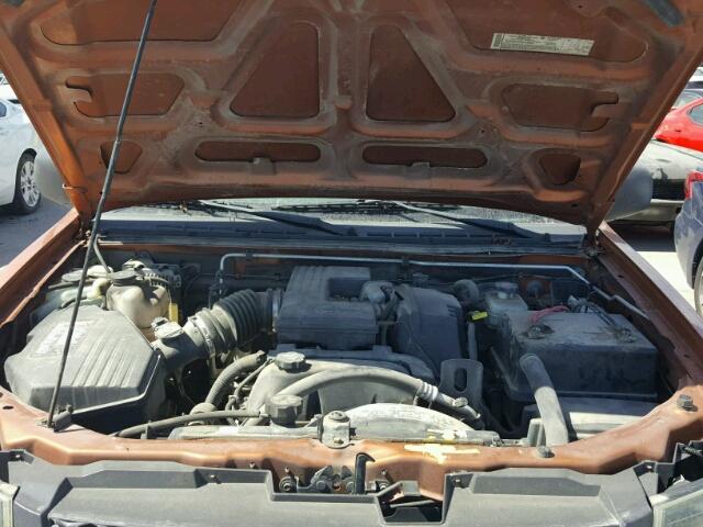 1GCDS136358107974 - 2005 CHEVROLET COLORADO ORANGE photo 7