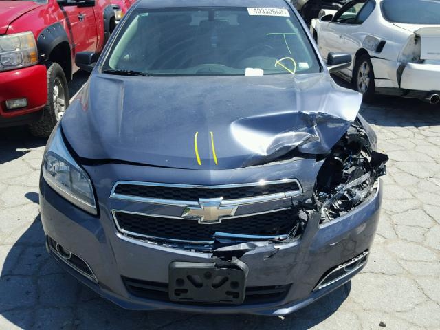 1G11B5SAXDF233705 - 2013 CHEVROLET MALIBU LS ლურჯი ფოტო 7