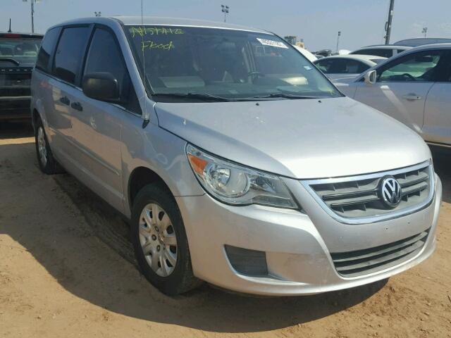 2V4RW4D12AR395263 - 2010 VOLKSWAGEN ROUTAN SILVER photo 1