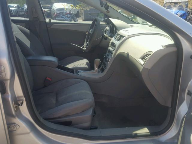 1G1ZA5EU0BF226240 - 2011 CHEVROLET MALIBU LS 银色 照片 5