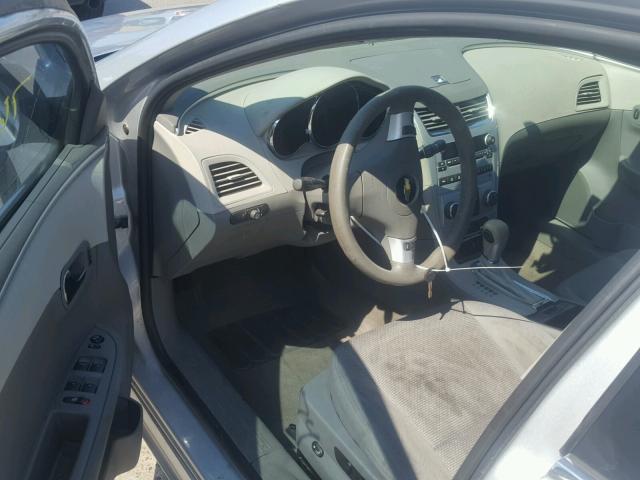 1G1ZA5EU0BF226240 - 2011 CHEVROLET MALIBU LS 银色 照片 9