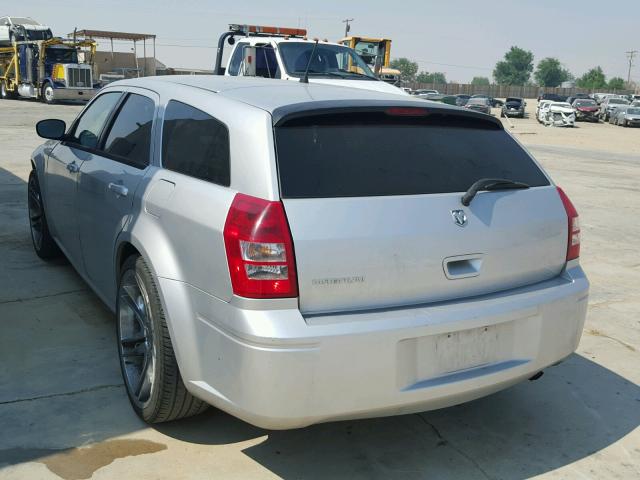 2D4FV47T98H156390 - 2008 DODGE MAGNUM SILVER photo 3