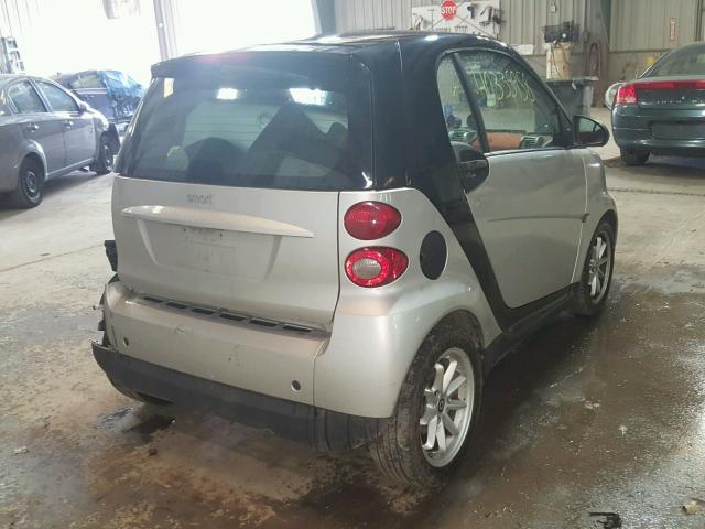 WMEEJ31X98K170908 - 2008 SMART FORTWO PUR SILVER photo 4