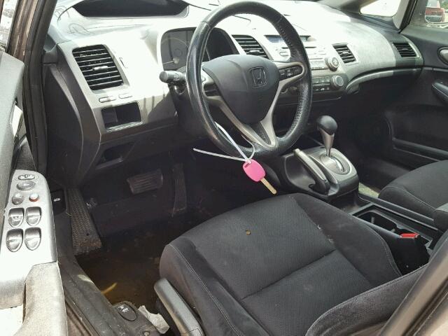 19XFA1F6XBE021084 - 2011 HONDA CIVIC LX-S 灰色 照片 9