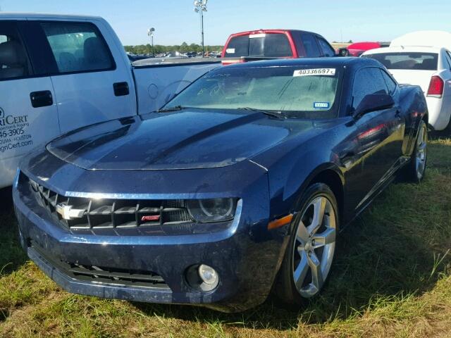 2G1FB1ED1B9107808 - 2011 CHEVROLET CAMARO BLUE photo 2