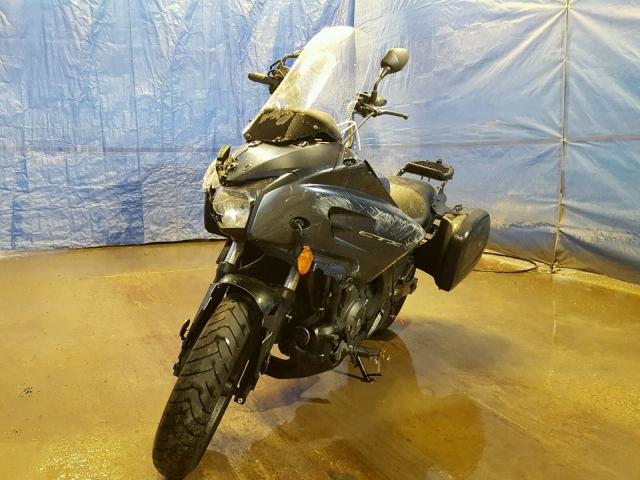 JH2RC6906FK100046 - 2015 HONDA CTX700 GRAY photo 2