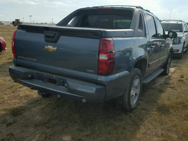 3GNEC12008G112456 - 2008 CHEVROLET AVALANCHE BLUE photo 4