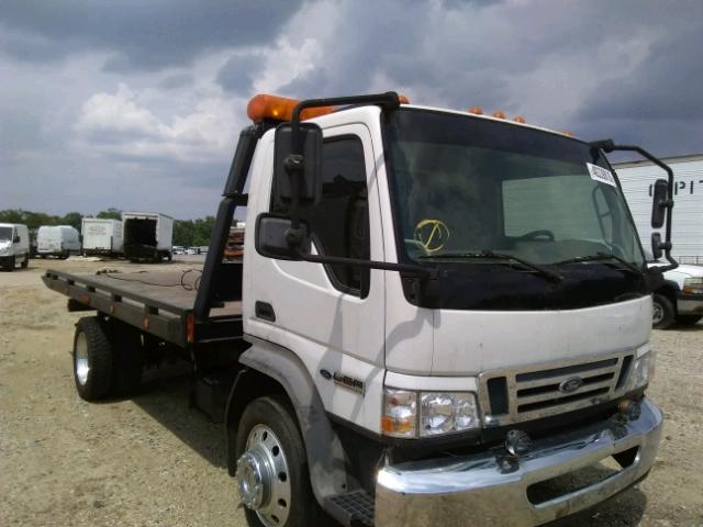 3FRLL45Z18V041049 - 2008 FORD LOW CAB FO WHITE photo 1