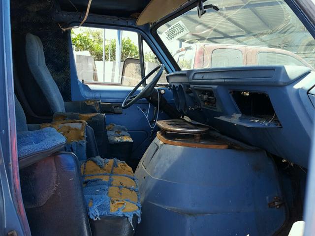 B11AE7K146428 - 1977 DODGE TRDSMNVAN GRAY photo 5