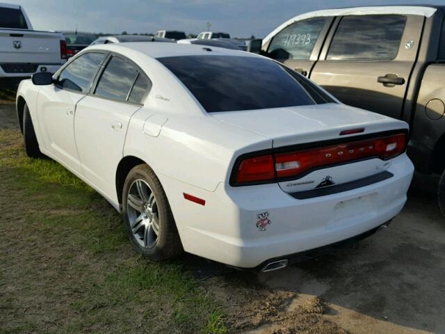 2C3CDXHG1EH263567 - 2014 DODGE CHARGER WHITE photo 3