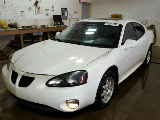 2G2WS522741112583 - 2004 PONTIAC GRAND PRIX WHITE photo 2