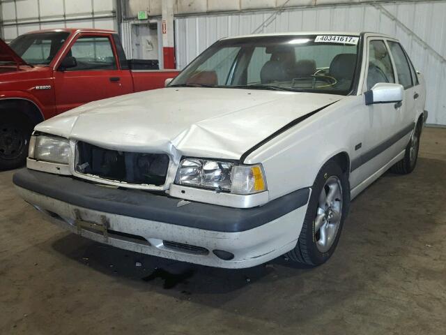 YV1LS5729T2304734 - 1996 VOLVO 850 WHITE photo 2