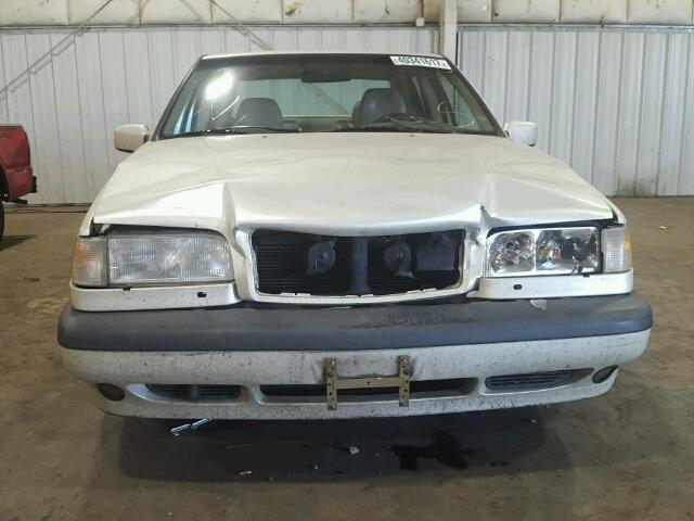 YV1LS5729T2304734 - 1996 VOLVO 850 WHITE photo 9