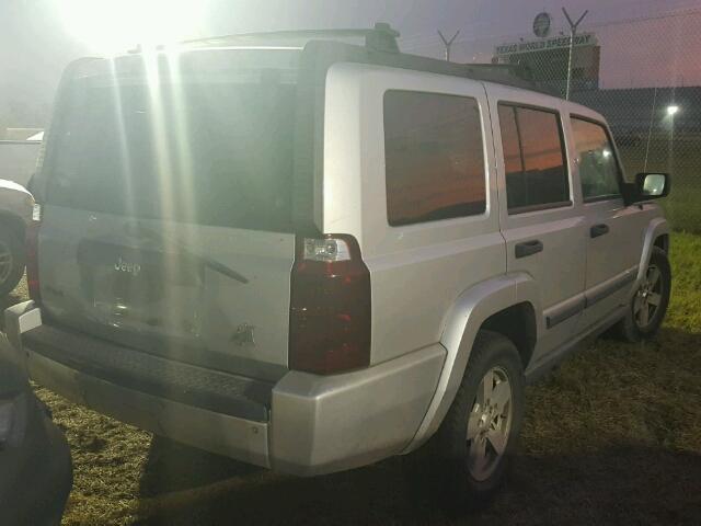 1J8HG48K36C297745 - 2006 JEEP COMMANDER SILVER photo 4