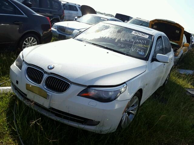 WBANW1C54AC164138 - 2010 BMW 535I WHITE photo 2