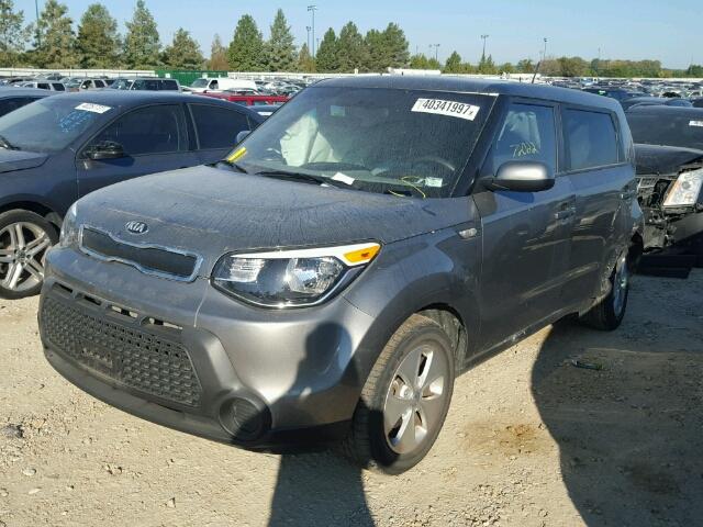 KNDJN2A22E7086153 - 2014 KIA SOUL GRAY photo 2