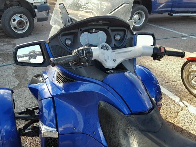 2BXJBKC16CV001847 - 2012 CAN-AM SPYDER ROA BLUE photo 5