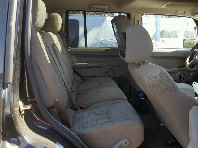1J8HG48N46C352195 - 2006 JEEP COMMANDER BLACK photo 6