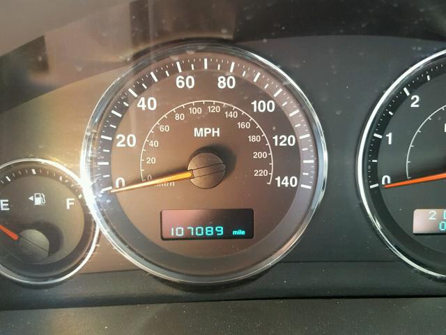 1J8HG48N46C352195 - 2006 JEEP COMMANDER BLACK photo 8