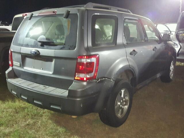 1FMCU02729KA21389 - 2009 FORD ESCAPE BLUE photo 4