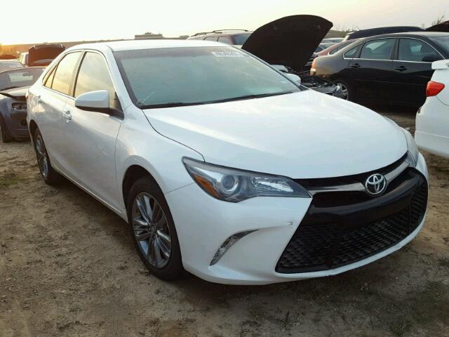 4T1BF1FK9FU942664 - 2015 TOYOTA CAMRY LE თეთრი ფოტო 1