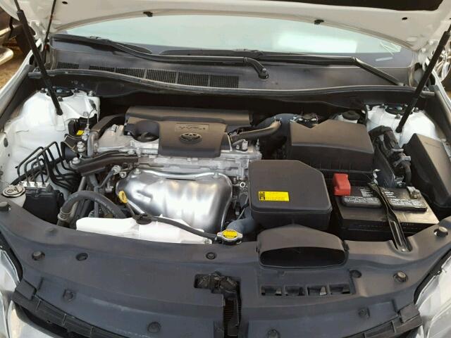 4T1BF1FK9FU942664 - 2015 TOYOTA CAMRY LE WHITE photo 7