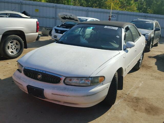 2G4WS52J611314566 - 2001 BUICK CENTURY CU WHITE photo 2