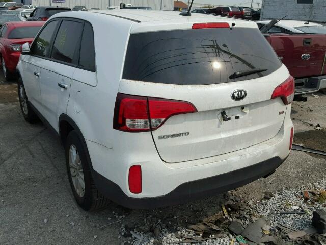 5XYKT3A62FG570637 - 2015 KIA SORENTO LX WHITE photo 3