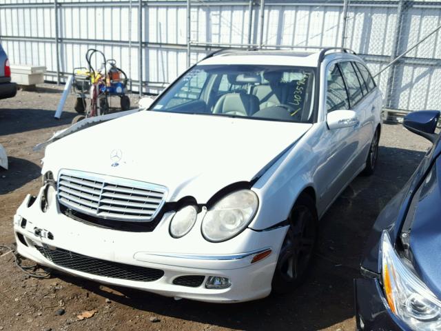 WDBUH83J55X171241 - 2005 MERCEDES-BENZ E 500 4MAT WHITE photo 2