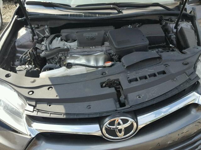 4T4BF1FK2GR569801 - 2016 TOYOTA CAMRY LE GRAY photo 7