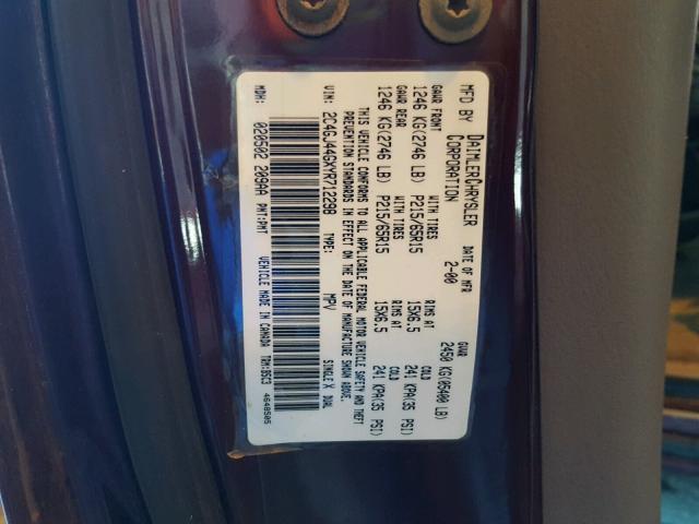 2C4GJ44GXYR712298 - 2000 CHRYSLER GRAND VOYA 紫色 照片 10