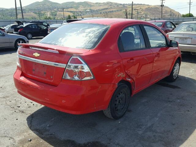 KL1TD56E99B341844 - 2009 CHEVROLET AVEO LS RED photo 4
