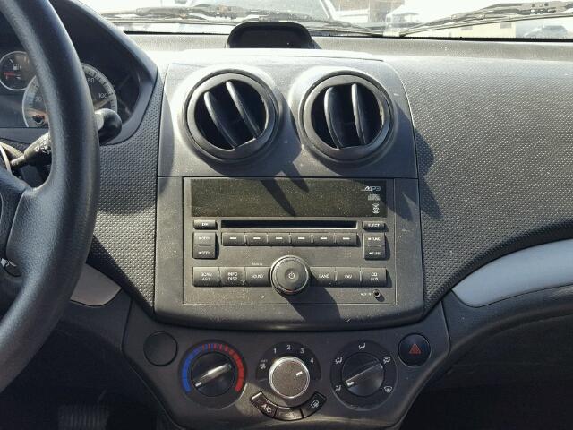 KL1TD56E99B341844 - 2009 CHEVROLET AVEO LS RED photo 9