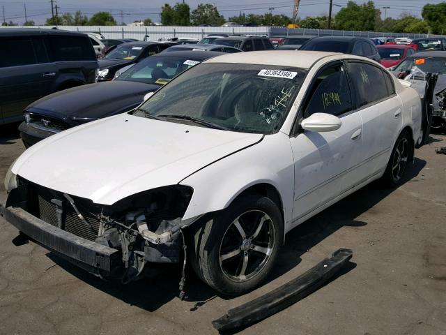 1N4AL11D04C149084 - 2004 NISSAN ALTIMA BAS WHITE photo 2