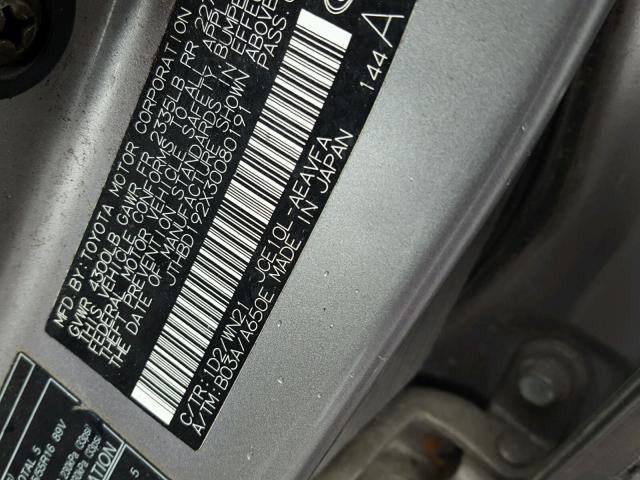 JTHBD192X30080191 - 2003 LEXUS IS 300 SILVER photo 10