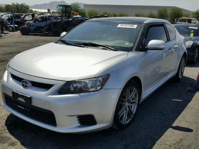 JTKJF5C75C3036187 - 2012 TOYOTA SCION TC 银色 照片 2