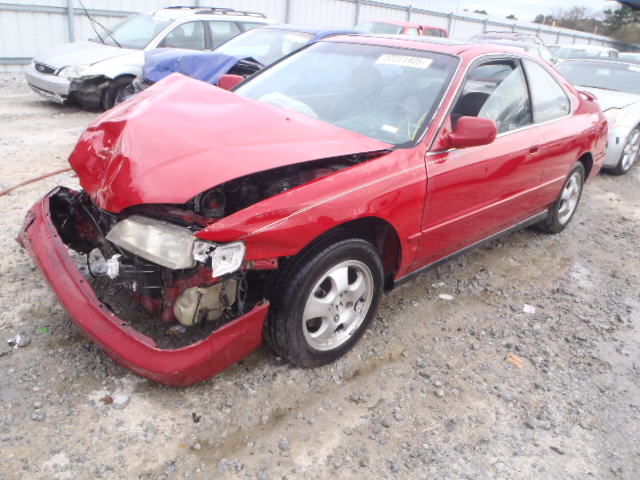 1HGCD720XVA019472 - 1997 HONDA ACCORD SE RED photo 2