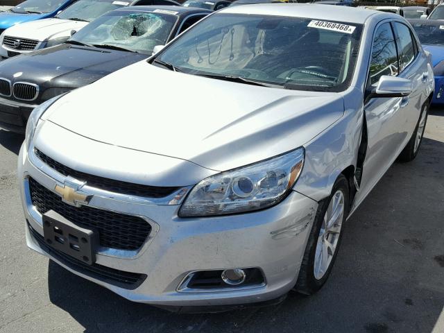 1G11F5SL2FF262947 - 2015 CHEVROLET MALIBU LTZ 银色 照片 2