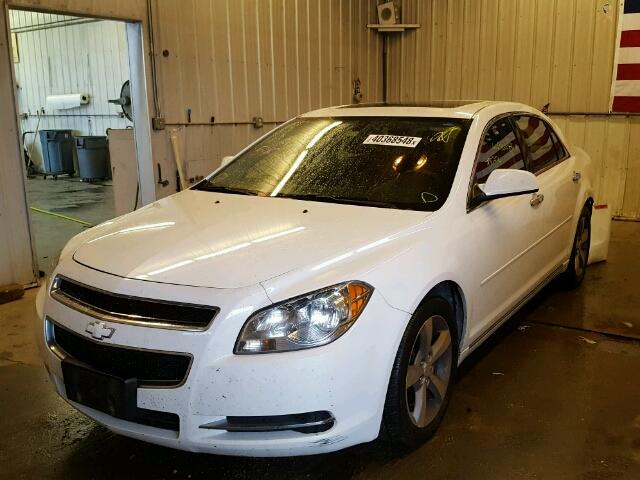 1G1ZC5EU7CF396641 - 2012 CHEVROLET MALIBU 1LT WHITE photo 2