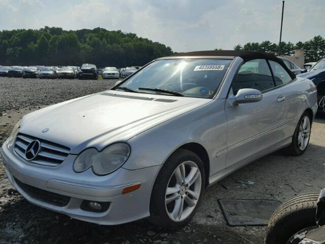 WDBTK56F36T073823 - 2006 MERCEDES-BENZ CLK 350 SILVER photo 2