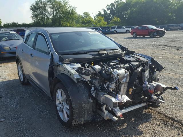 SJKCH5CP6JA058327 - 2018 INFINITI QX30 BASE SILVER photo 1