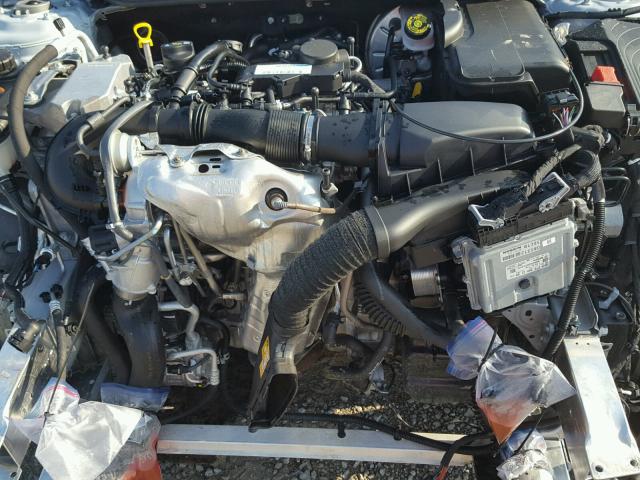 SJKCH5CP6JA058327 - 2018 INFINITI QX30 BASE SILVER photo 7