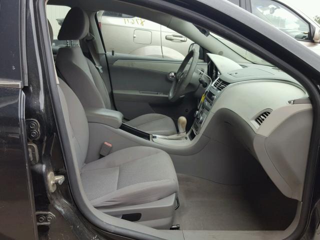 1G1ZB5EB5AF112132 - 2010 CHEVROLET MALIBU LS შავი ფოტო 5