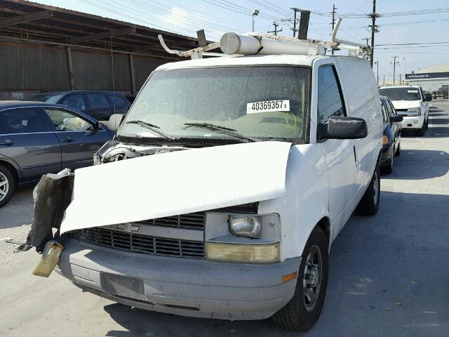 1GCDM19X05B106911 - 2005 CHEVROLET ASTRO WHITE photo 2