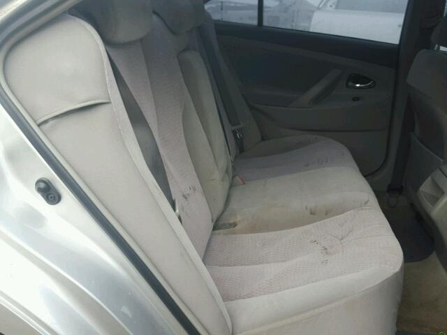 4T1BF3EKXBU141328 - 2011 TOYOTA CAMRY BASE SILVER photo 6