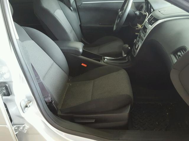 1G1ZC5E12BF117374 - 2011 CHEVROLET MALIBU 1LT SILVER photo 5