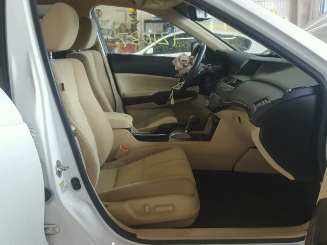 5J6TF1H39CL001404 - 2012 HONDA CROSSTOUR WHITE photo 5