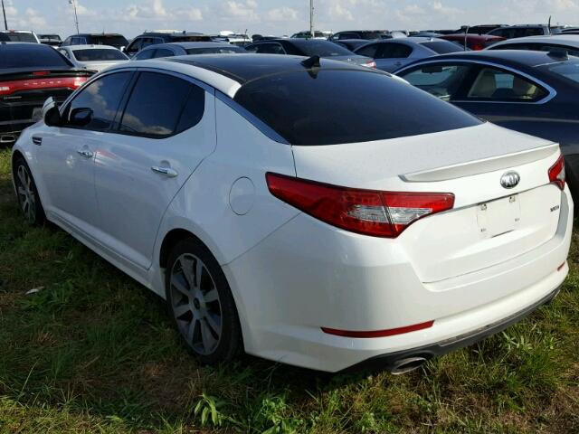 5XXGR4A63DG093597 - 2013 KIA OPTIMA WHITE photo 3